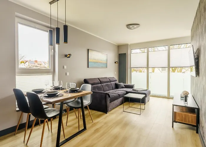 Czarna Perla By Perlowa Przystan Rent * كولوبرزيغ