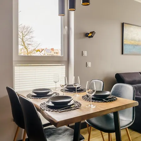 Czarna Perla By Perlowa Przystan Rent * كولوبرزيغ