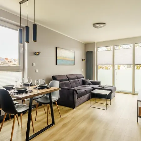 Czarna Perla By Perlowa Przystan Rent * كولوبرزيغ